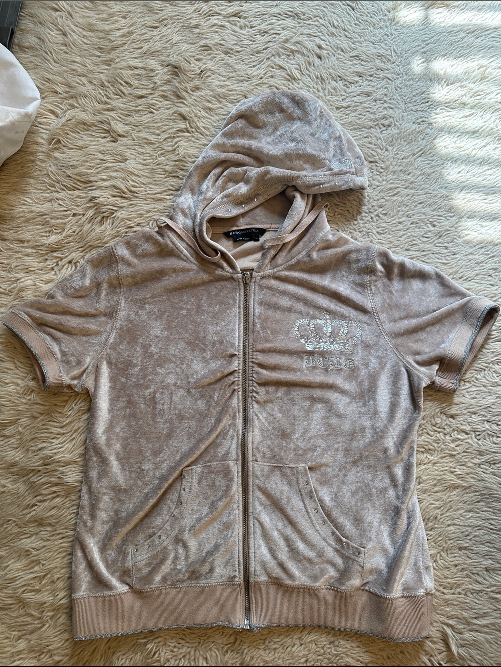 BCBGMaxAzria Taupe Velour Short-Sleeve Hoodie & Joggers Set - Picture 2 of 12